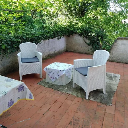 Apartment In Firenzuola Near Lake Arezzo, Cleaning Included Casa vacanze